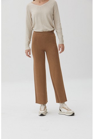 Pantalón Largo Detalle...